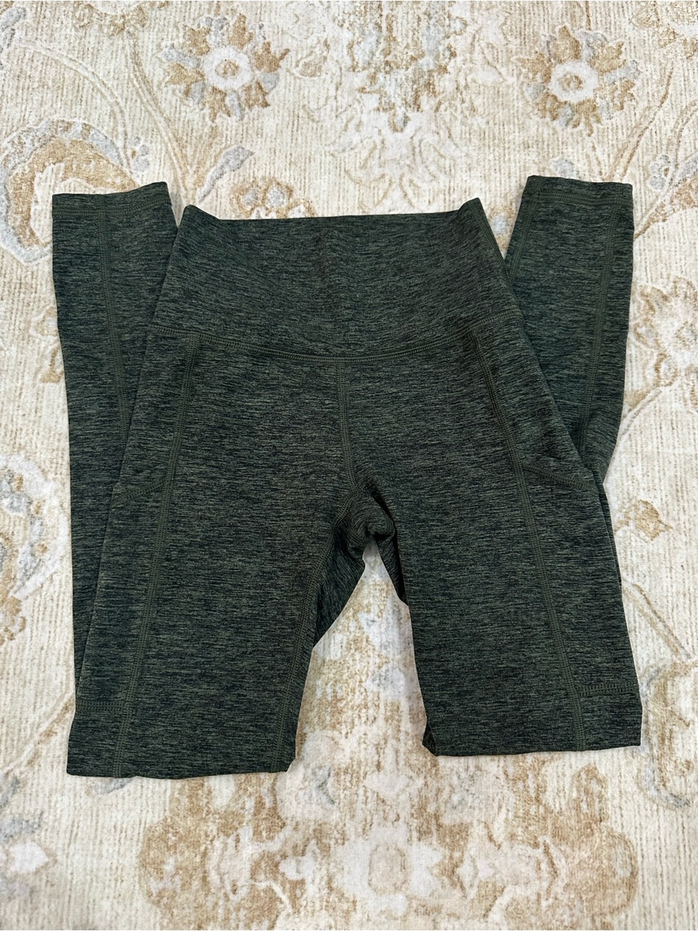 Offline by Aerie High Rise Leggings in Heather Green